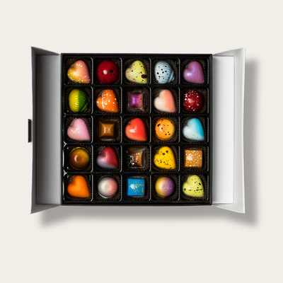 25 Piece Mother's Day White Gift Box